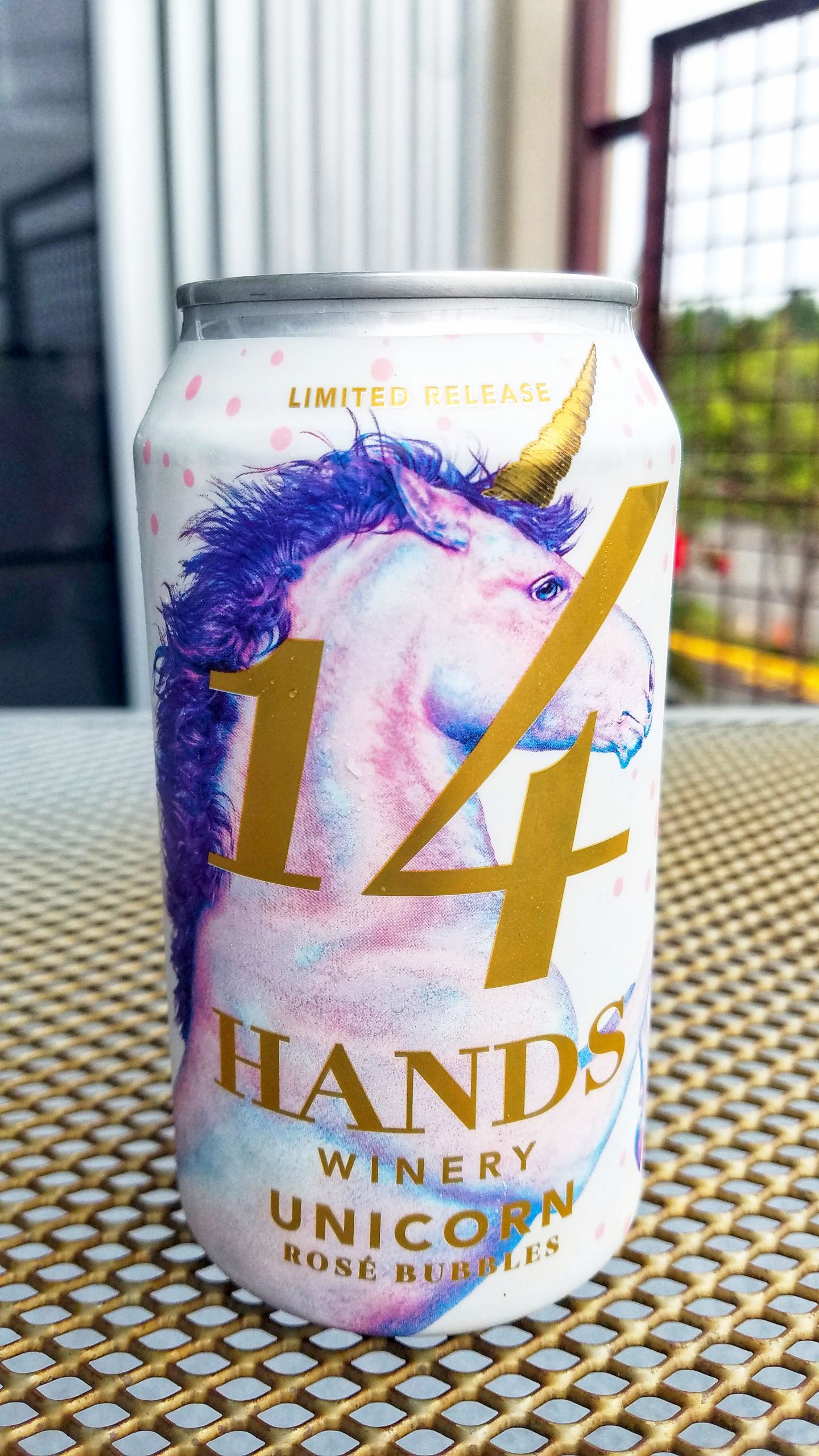 14 Hands Unicorn Rose Bubbles Limited Edition Release canned